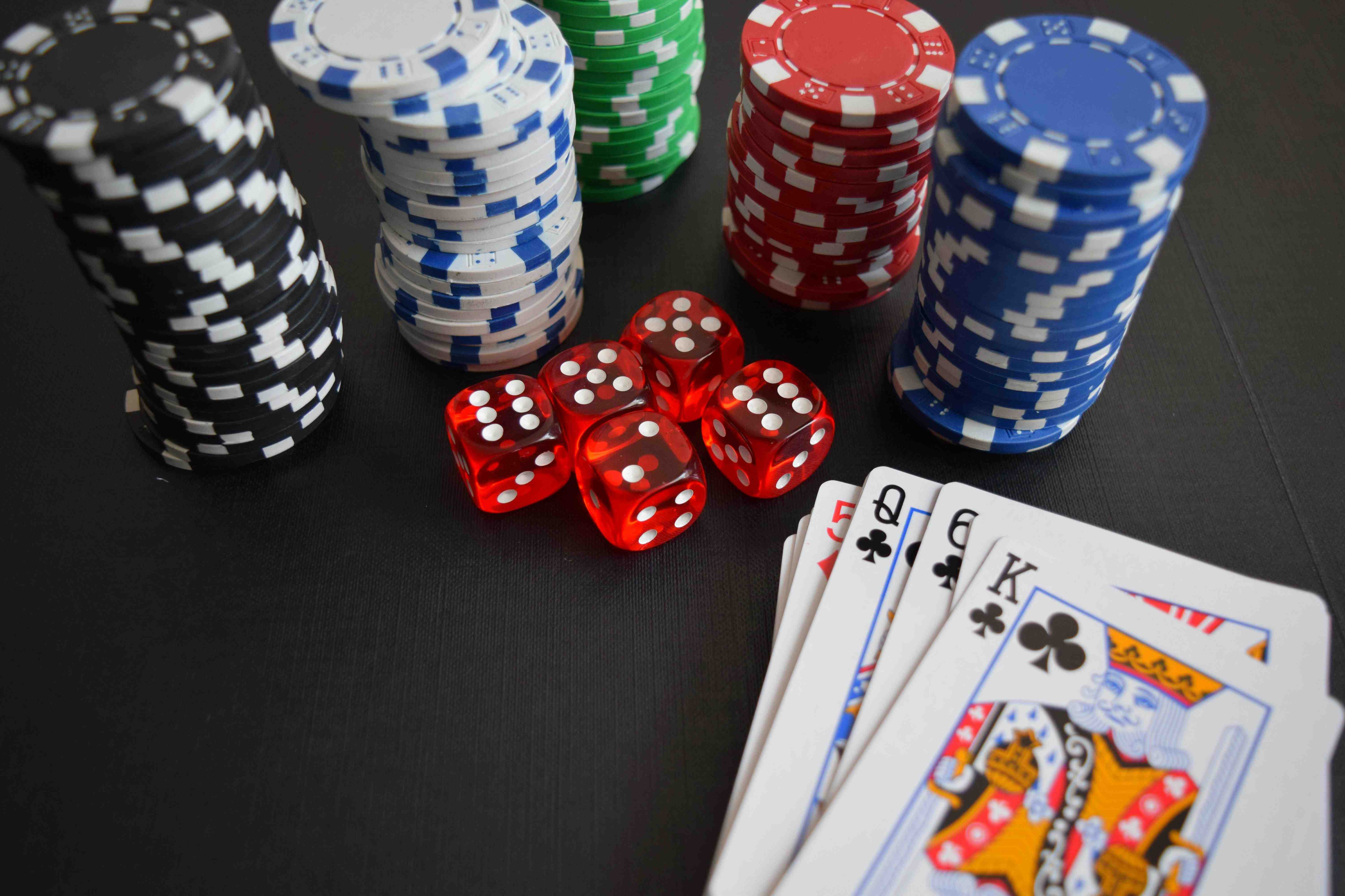 Filipino player browsing phcash22 sports betting markets on mobile